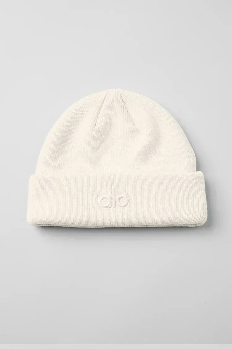 Eye-catching Beanie White