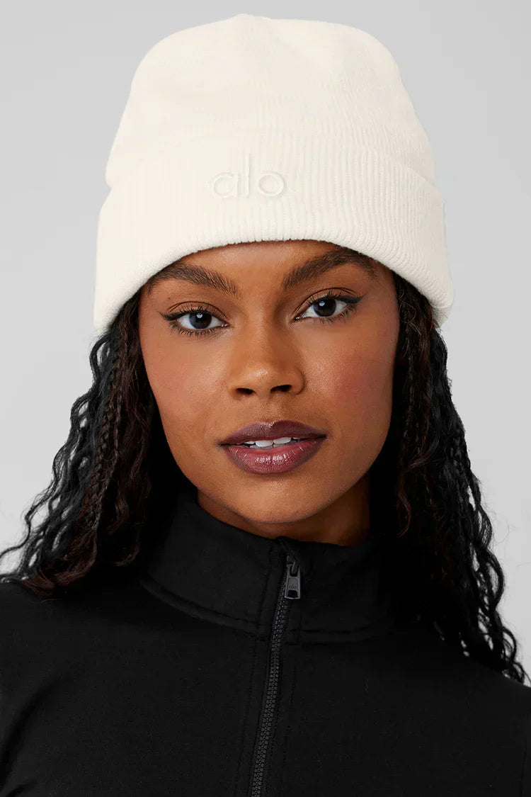 Eye-catching Beanie White
