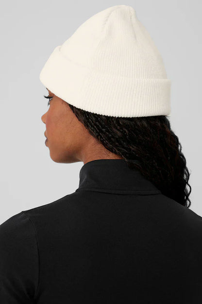 Eye-catching Beanie White